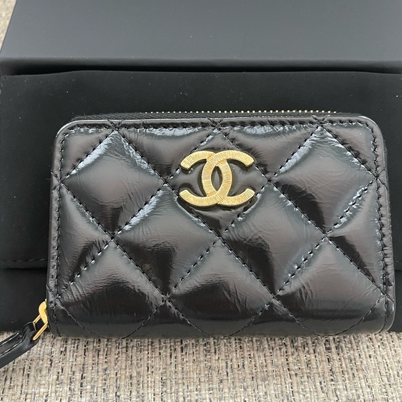 Chanel zip wallet coins purse - Picture 2 of 8